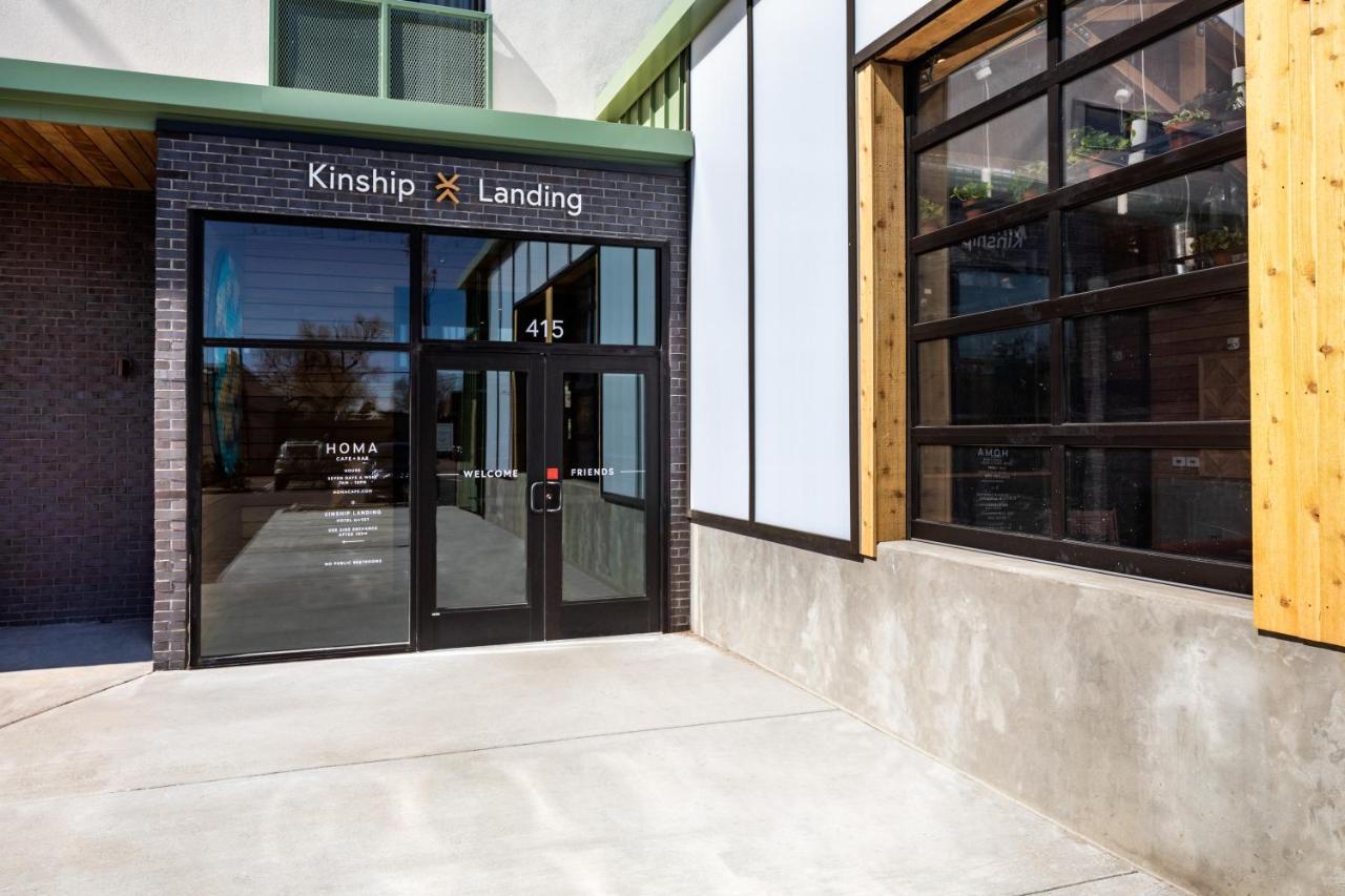 Kinship Landing Hotel Colorado Springs Exterior photo
